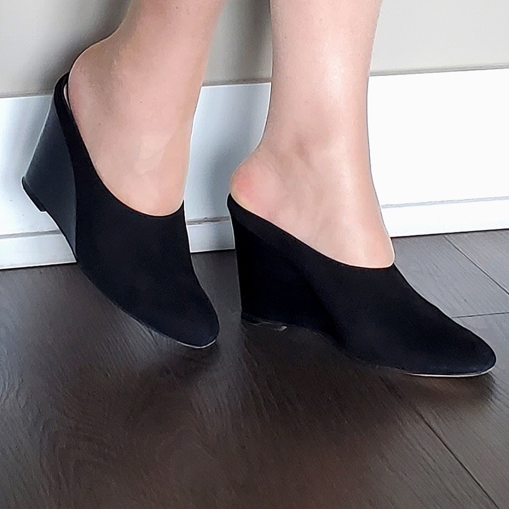 👑 3X HOST PICK 👑 Club Monaco Leather Mules Wedges